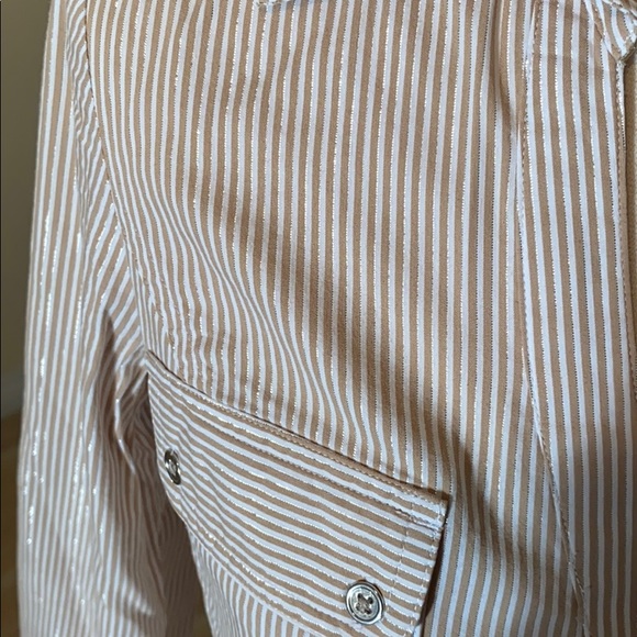Express button down - Picture 3 of 3